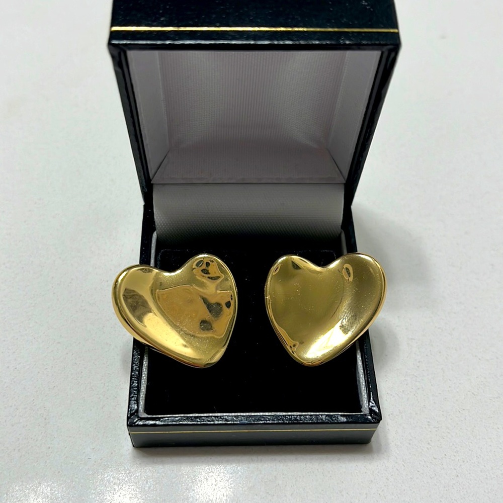 Jenny Bird Heart stud earrings